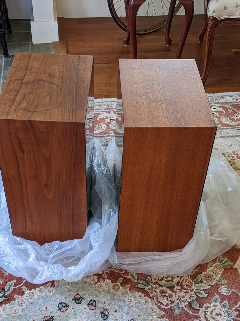 No description provided for: /2023/04-06/0601-bad-speakers/photo05.html