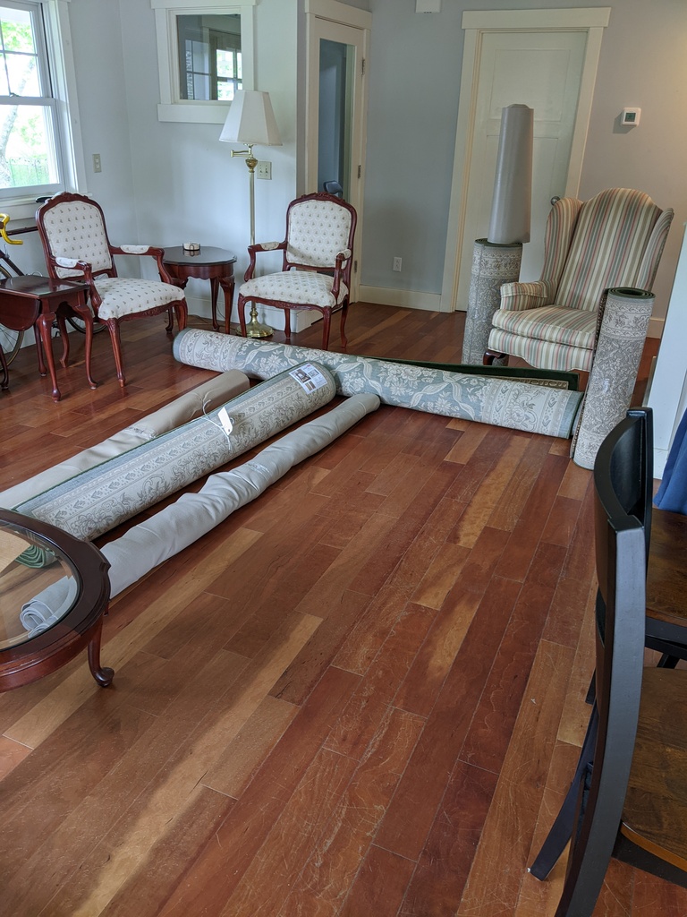 No description provided for: /2023/04-06/0606-new-rugs/photo01.html