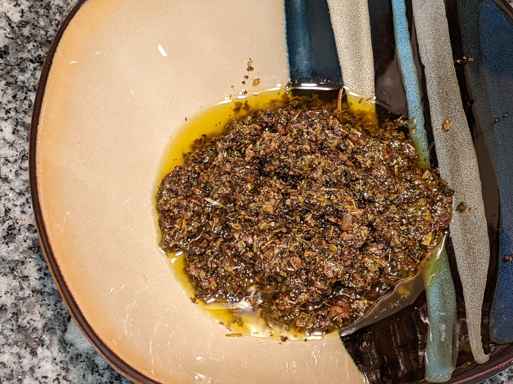 No description provided for: /2023/04-06/0617-salad-dressing/photo01.html