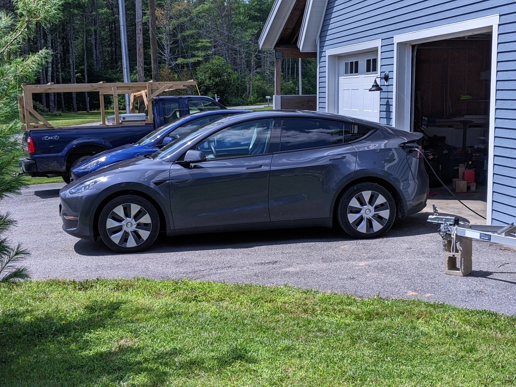 No description provided for: /2023/07-09/0806-dual-tesla/photo01.html