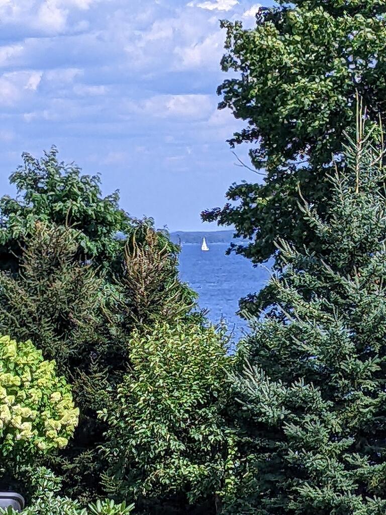 No description provided for: /2023/07-09/0806-sailboat-view/photo03.html