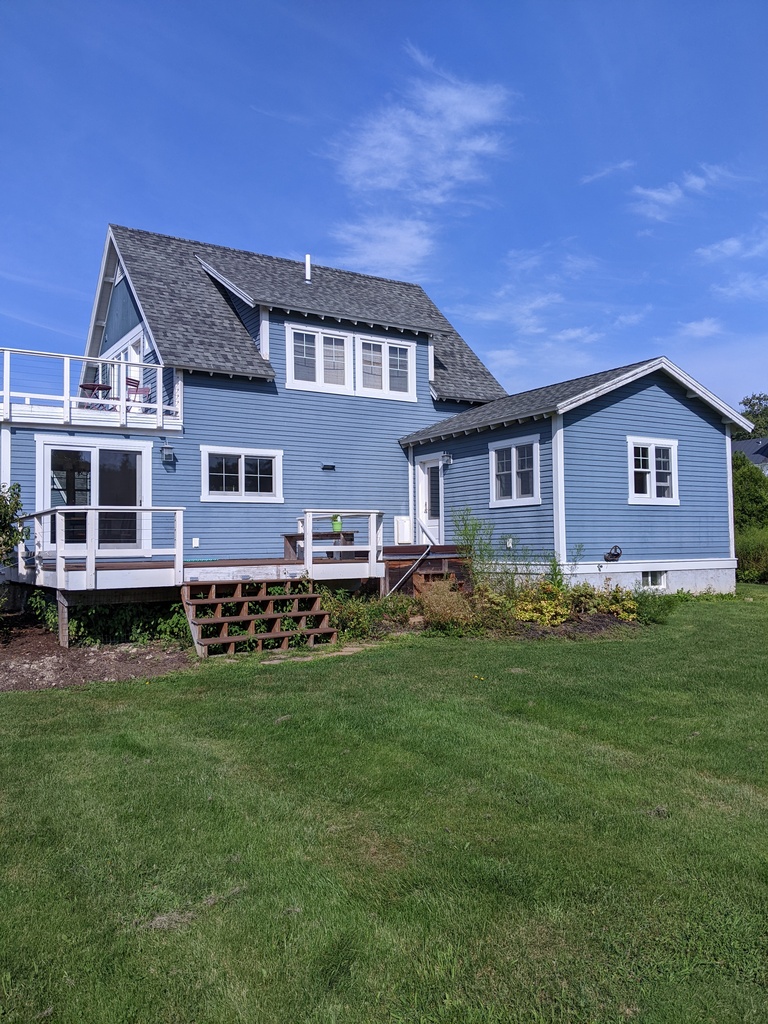 No description provided for: /2023/07-09/0812-old-deck/photo02.html