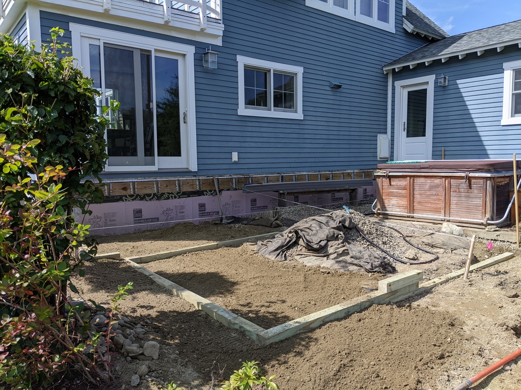 No description provided for: /2023/07-09/0902-landscape-ties/photo01.html