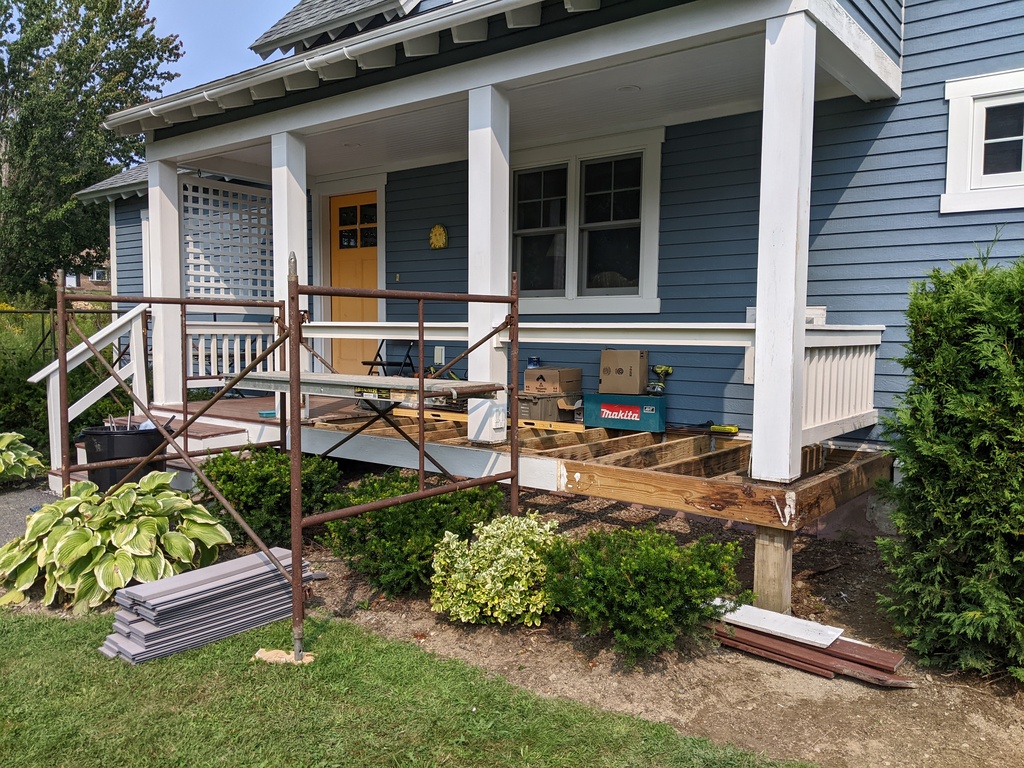 No description provided for: /2023/07-09/0906-demo-front-deck/photo01.html