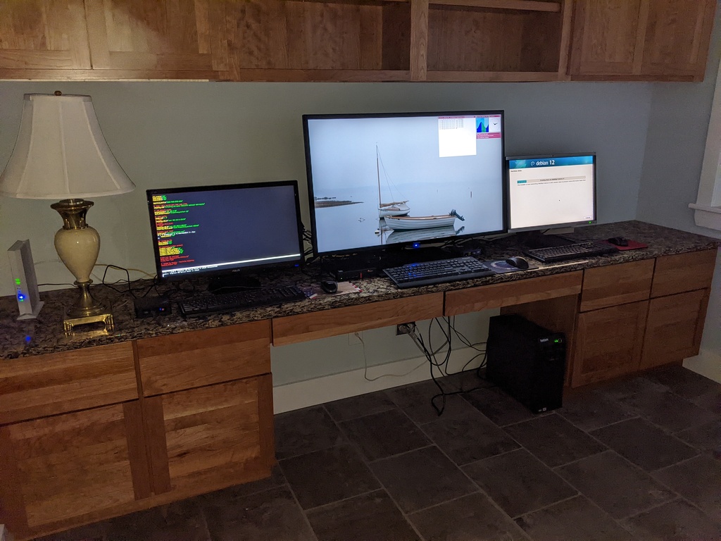 No description provided for: /2023/07-09/0920-computer-setup/photo04.html