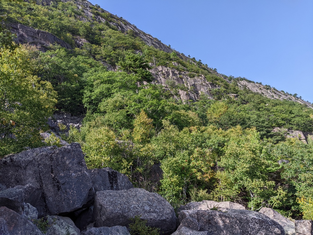 No description provided for: /2023/10-12/1001-precipice-trail/photo01.html