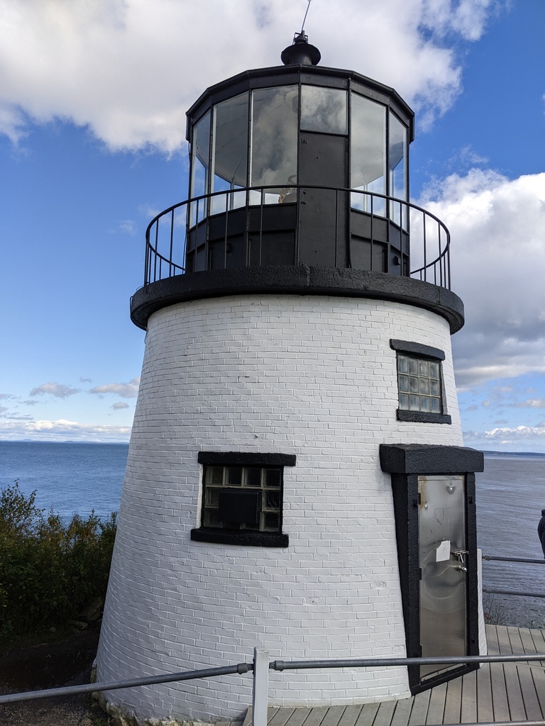 No description provided for: /2023/10-12/1008-lighthouse-visit/photo01.html