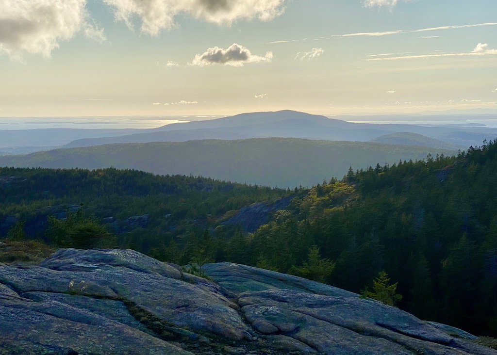 No description provided for: /2023/10-12/1009-kat-penobscot-mt/_2/photo29.html