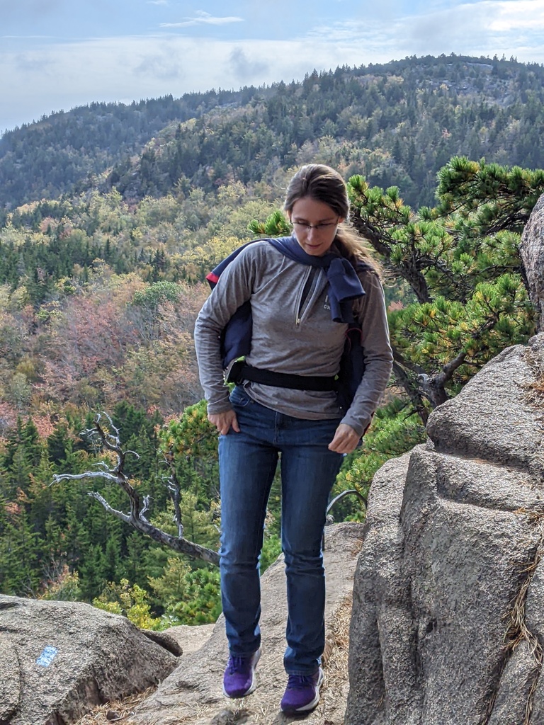 No description provided for: /2023/10-12/1011-beehive-hike/_1/photo08.html