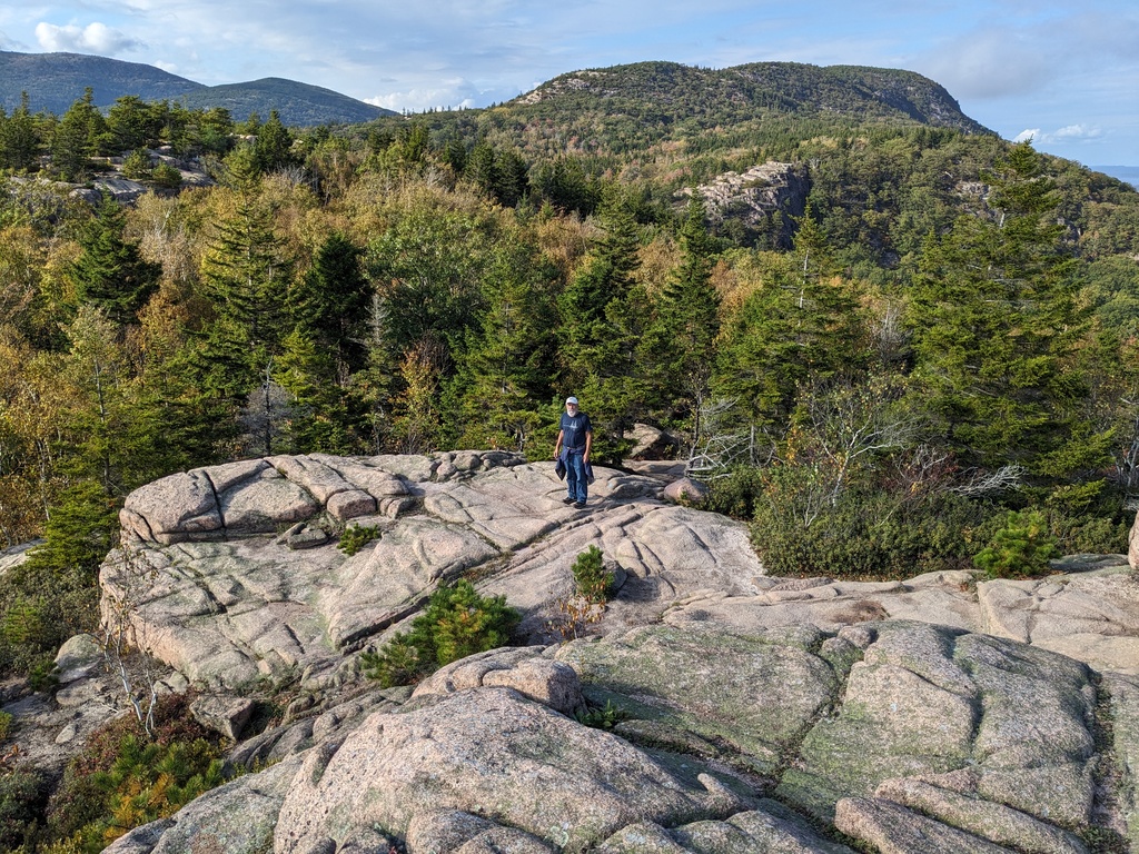 No description provided for: /2023/10-12/1011-erin-beehive/photo08.html