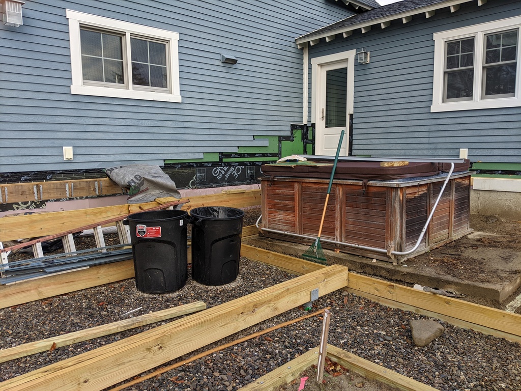 No description provided for: /2023/10-12/1105-deck-progress/photo02.html