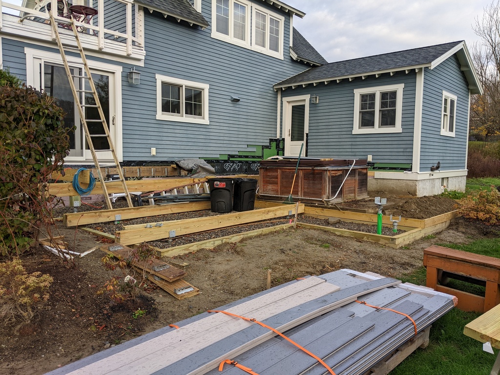 No description provided for: /2023/10-12/1105-deck-progress/photo03.html