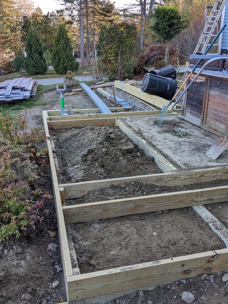 No description provided for: /2023/10-12/1111-deck-progress/photo02.html