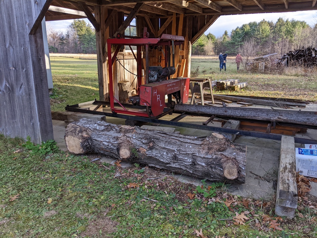 No description provided for: /2023/10-12/1119-logging-saw/photo02.html