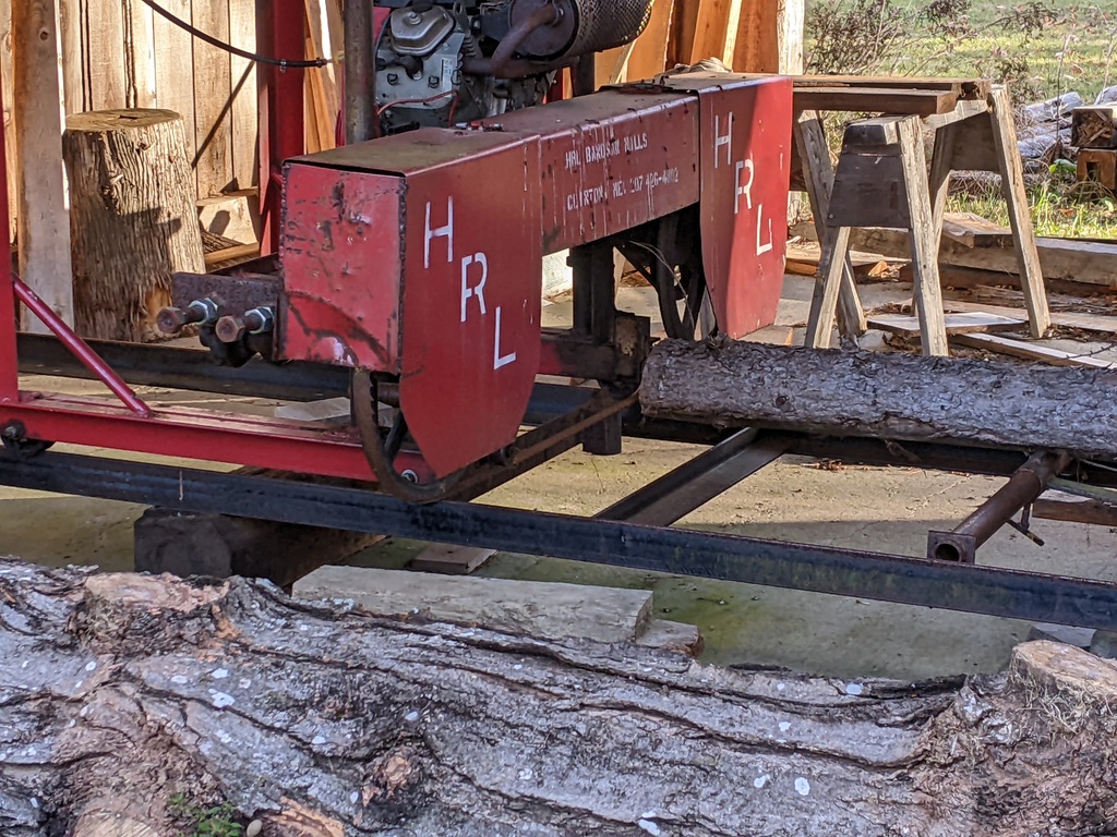 No description provided for: /2023/10-12/1119-logging-saw/photo03.html