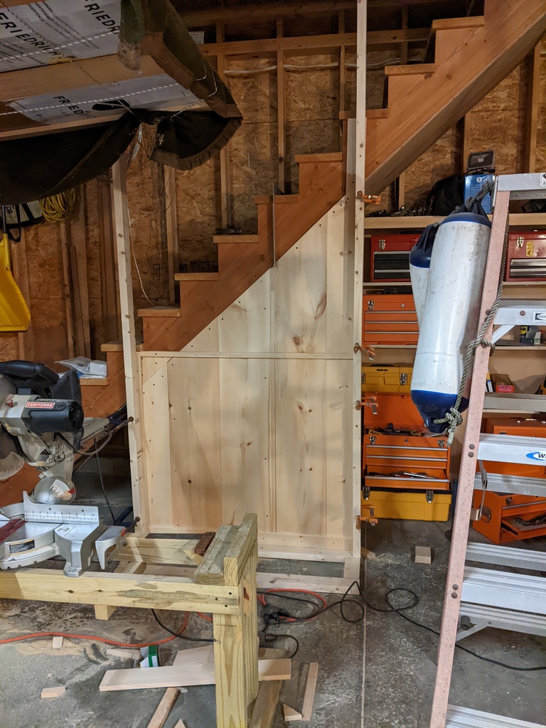 No description provided for: /2024/01-03/0205-10ft-shelves/photo02.html