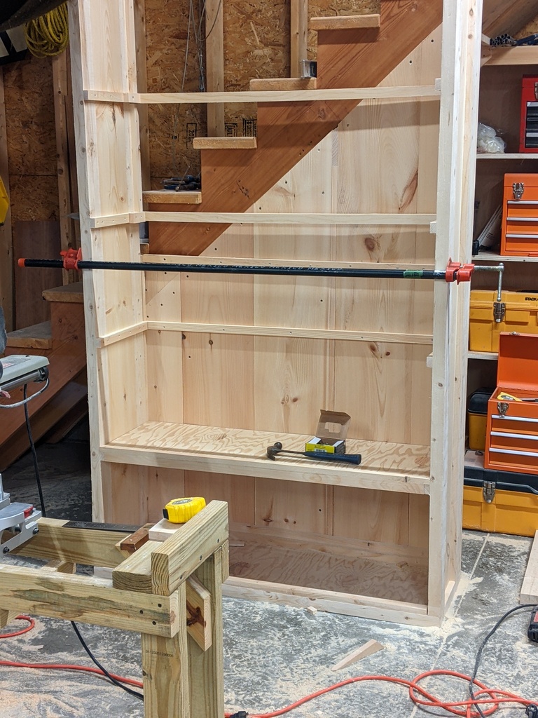 No description provided for: /2024/01-03/0210-10ft-shelves/photo02.html