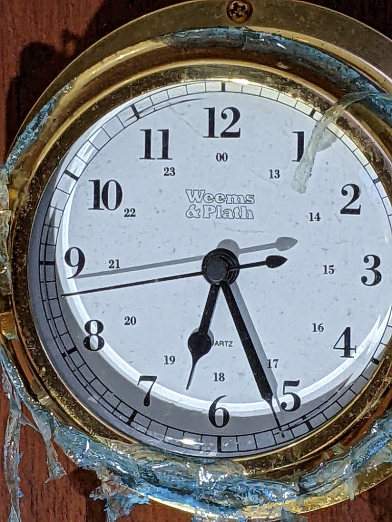 No description provided for: /2024/04-06/0605-clock-goop/photo02.html