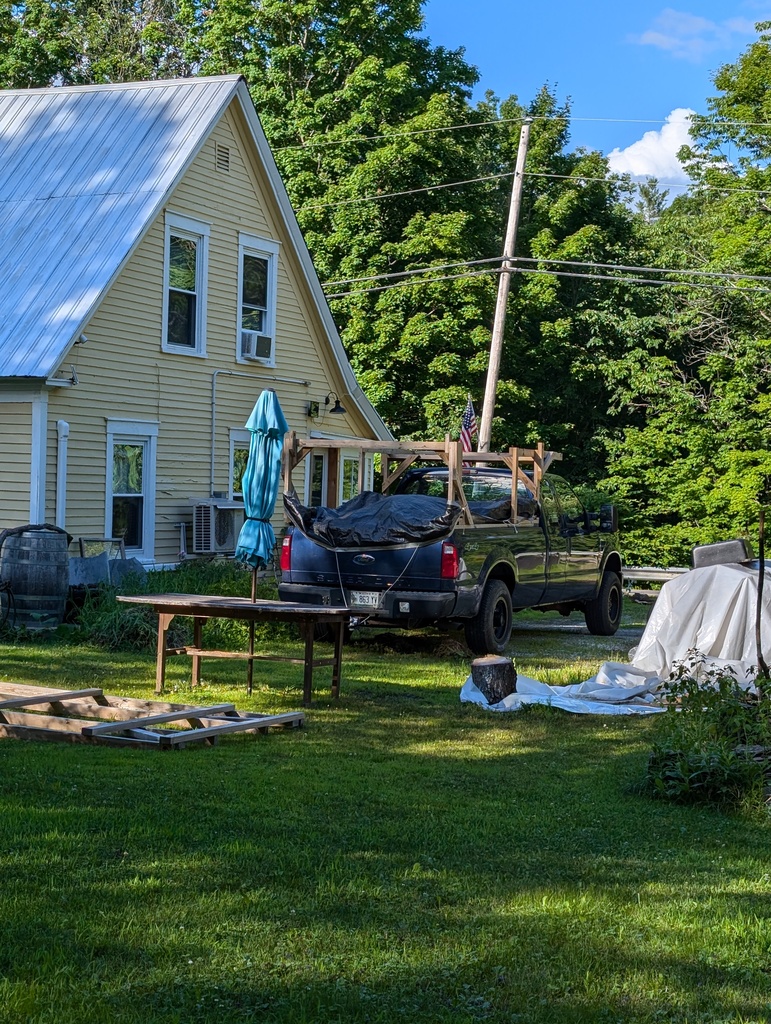 No description provided for: /2024/07-09/0712-sandy-garden/photo01.html