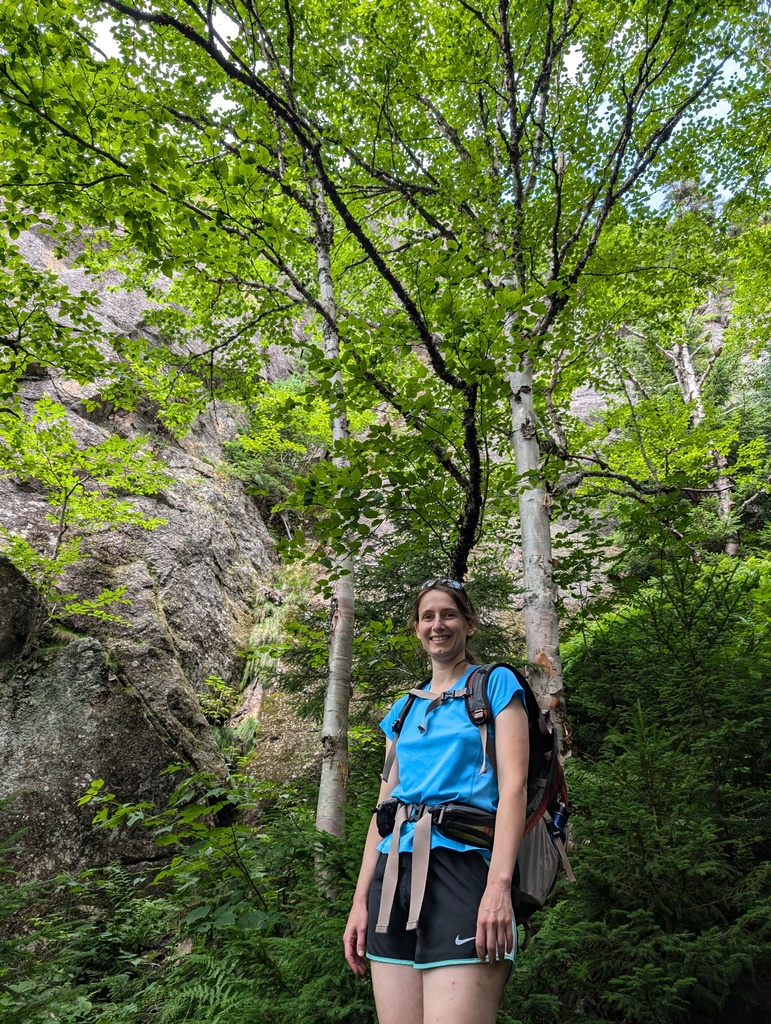 No description provided for: /2024/07-09/0717-erin-at-tumbledown/photo03.html