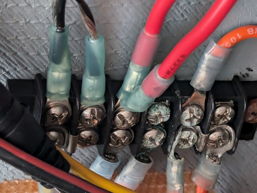 No description provided for: /2024/07-09/0724-cp23-instr-back/photo02.html