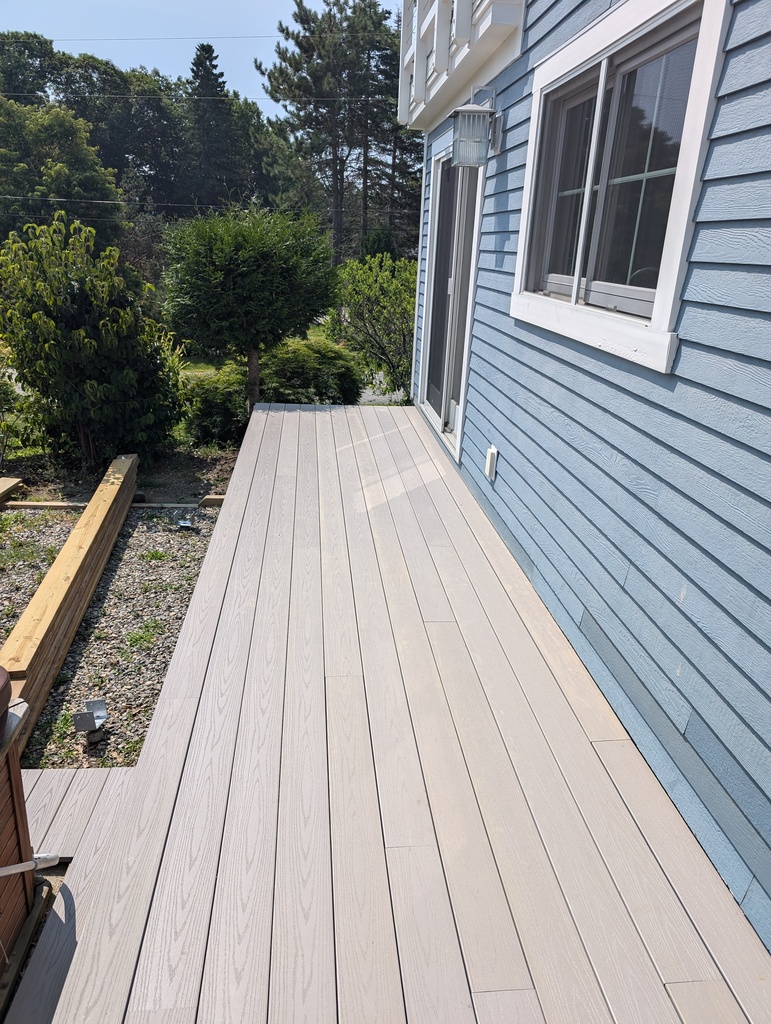 No description provided for: /2024/07-09/0727-deck/photo03.html