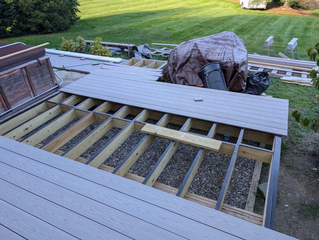 No description provided for: /2024/07-09/0812-deck/photo01.html