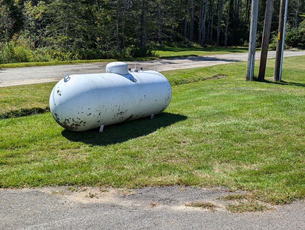 No description provided for: /2024/07-09/0829-propane-tanks/photo01.html