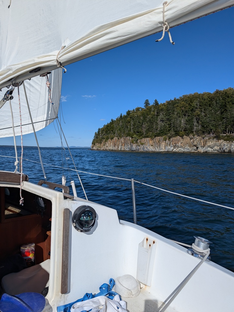 No description provided for: /2024/07-09/0909-turtle-head-sail/_2/photo15.html