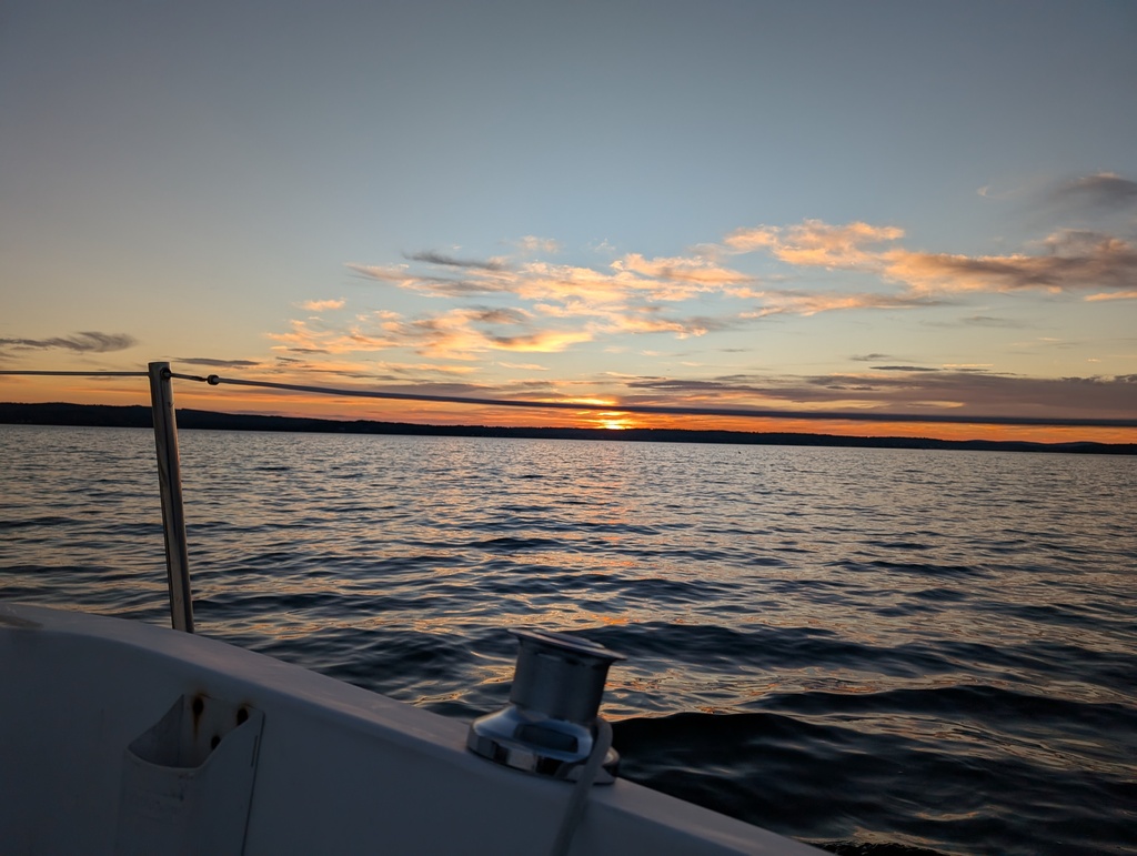 No description provided for: /2024/07-09/0909-turtle-head-sail/_2/photo22.html