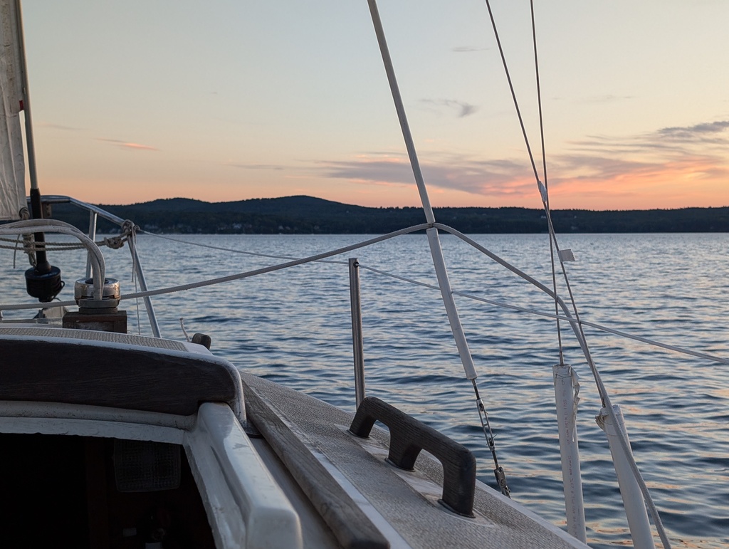 No description provided for: /2024/07-09/0909-turtle-head-sail/_2/photo24.html