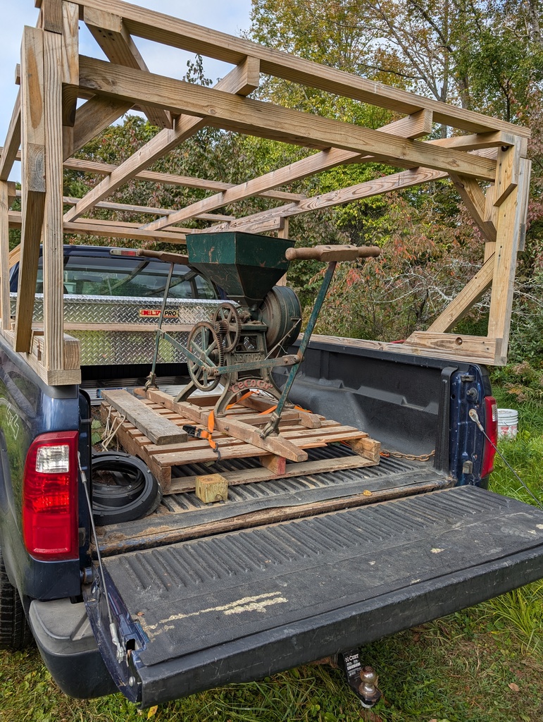 No description provided for: /2024/07-09/0923-huller-at-wills/photo02.html