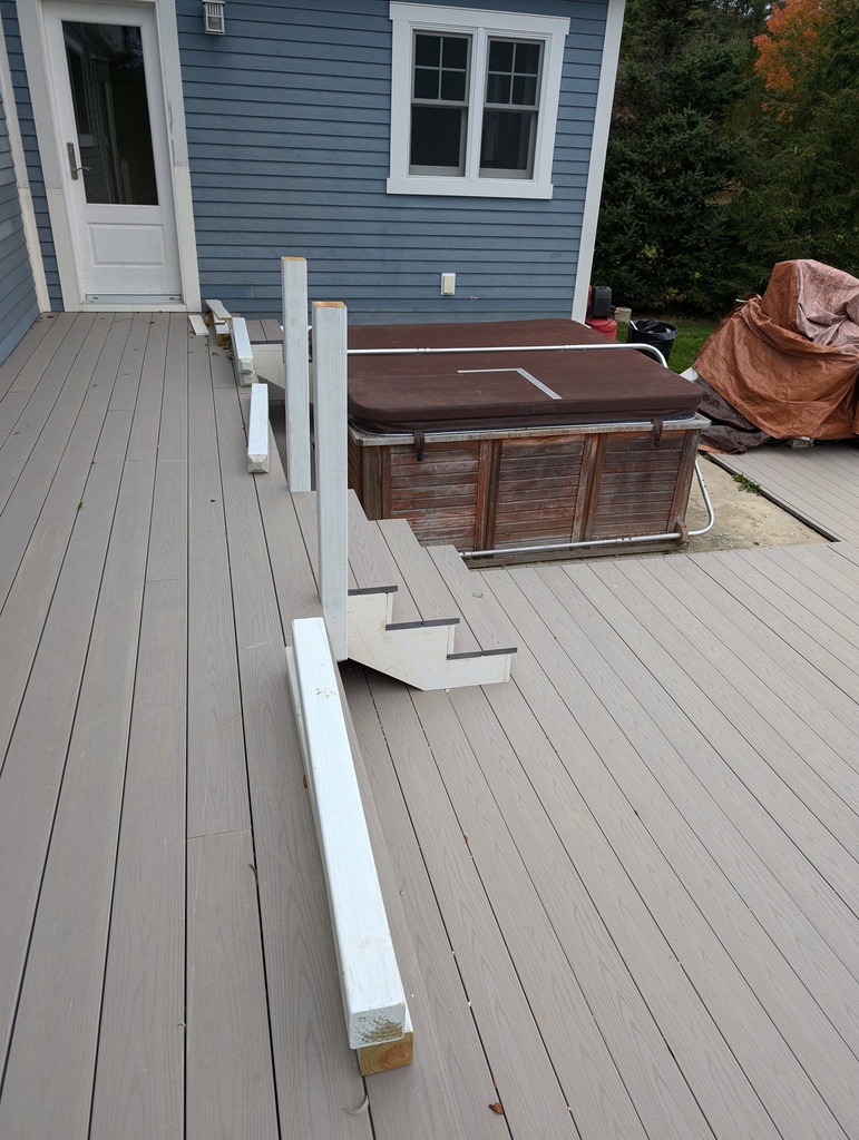 No description provided for: /2024/10-12/1013-deck/photo01.html