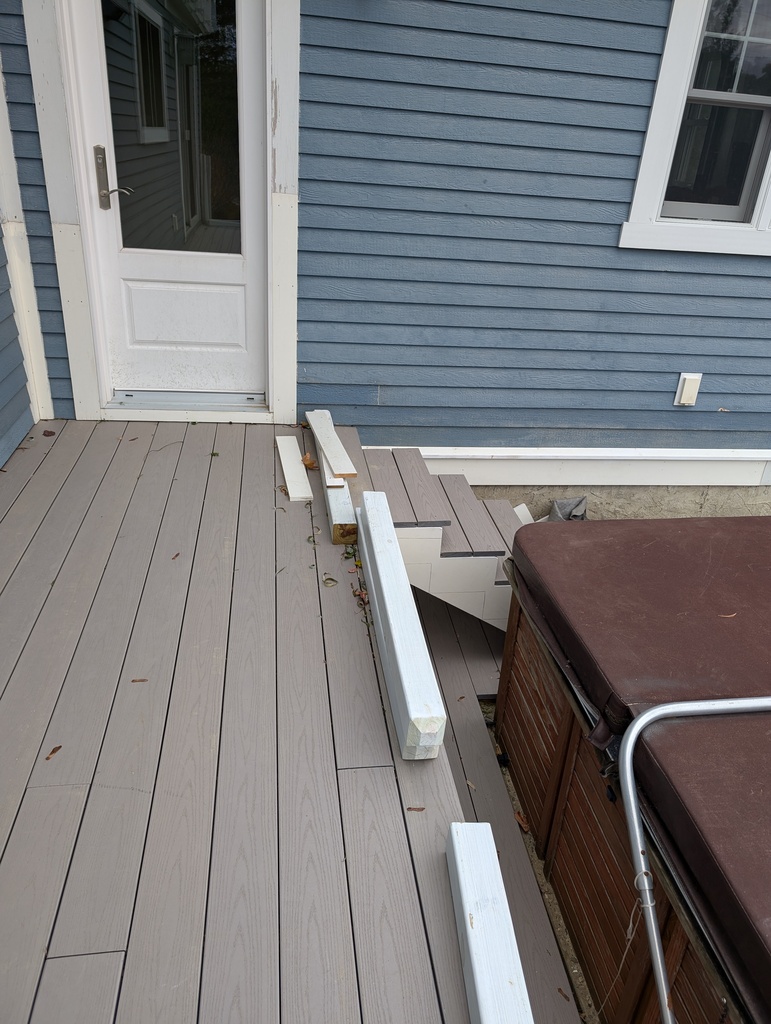 No description provided for: /2024/10-12/1013-deck/photo02.html