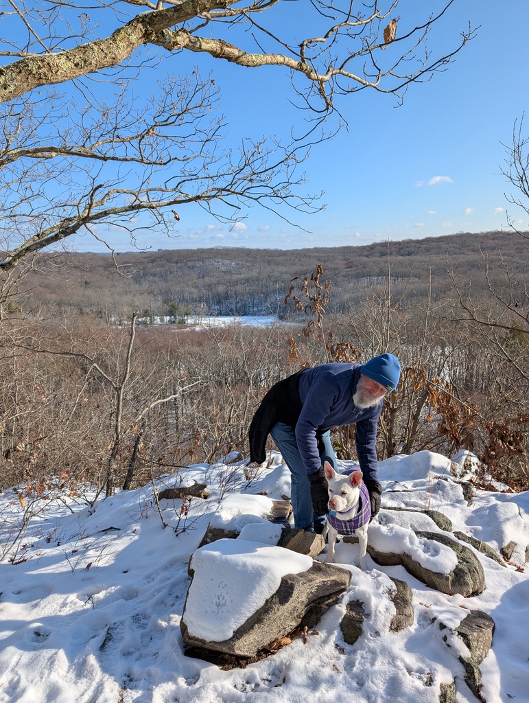 No description provided for: /2024/10-12/1225-topstone/photo11.html