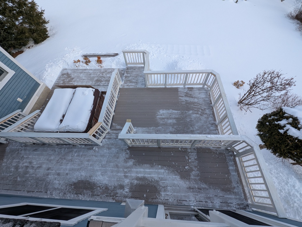 No description provided for: /2025/01-03/0210-shoveled-snow/photo03.html