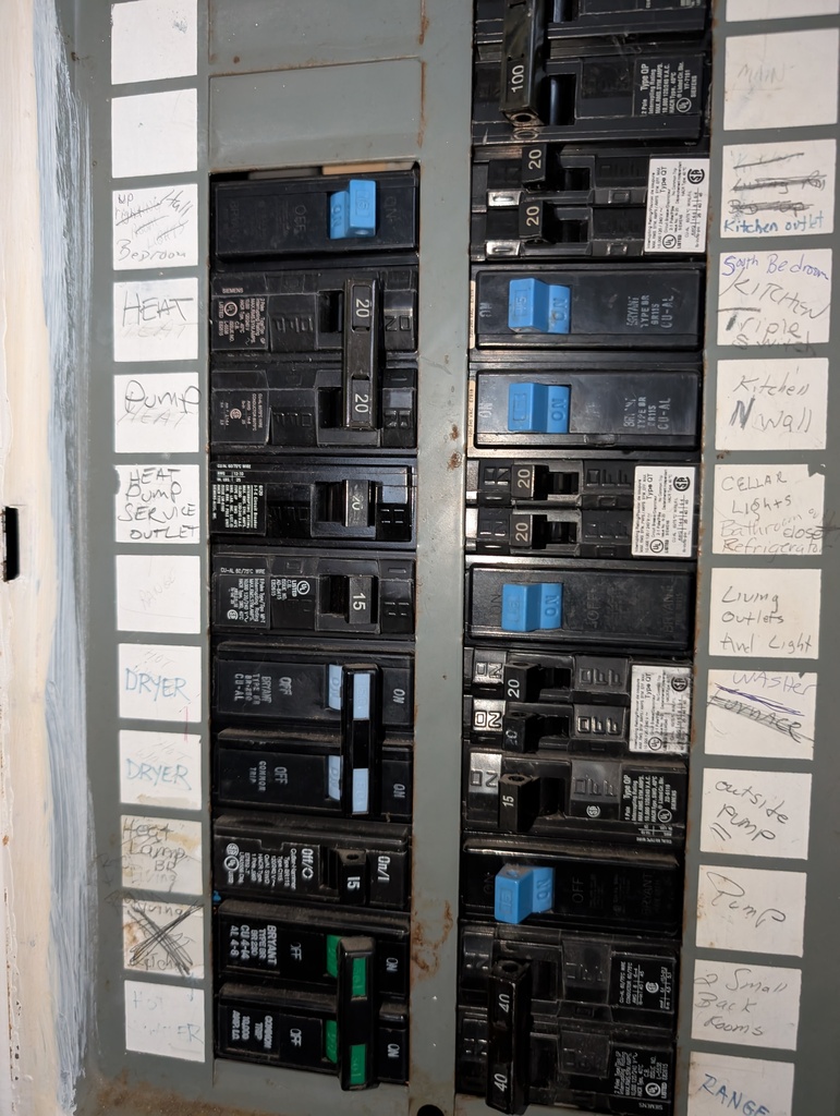 No description provided for: /2025/04-06/0408-sandy-kitchen/photo01.html