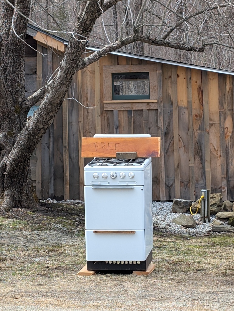 No description provided for: /2025/04-06/0415-sandy-kitchen/photo01.html