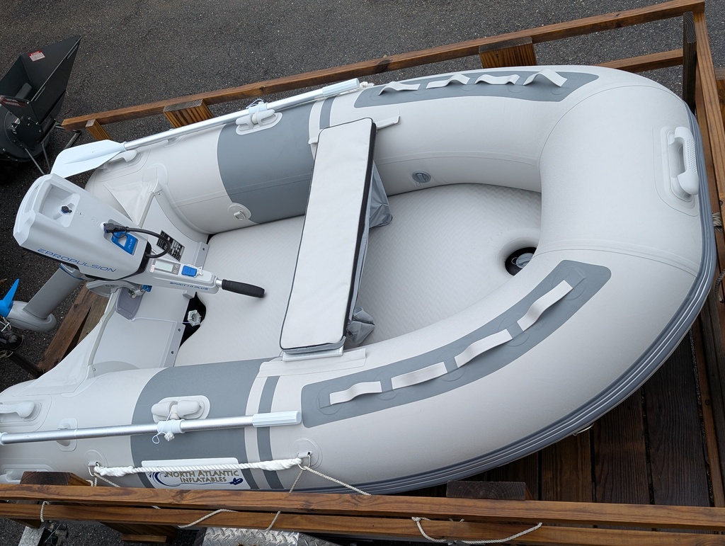 No description provided for: /2025/04-06/0427-dinghy+motor/photo03.html