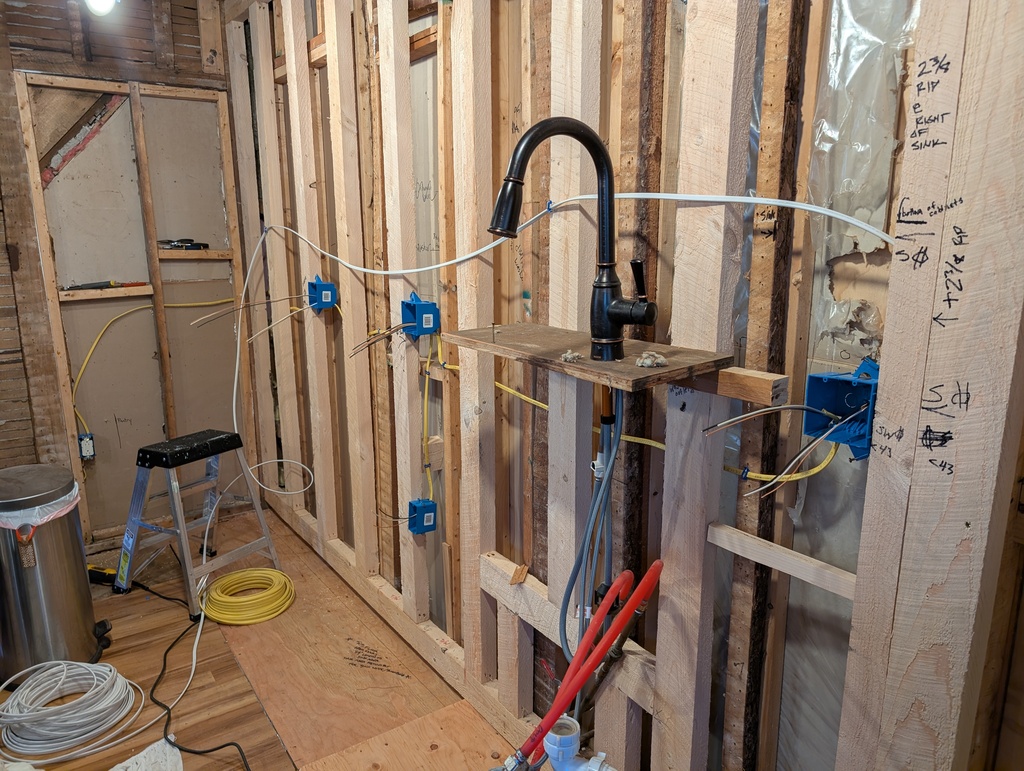 No description provided for: /2025/04-06/0430-sandy-kitchen/photo06.html