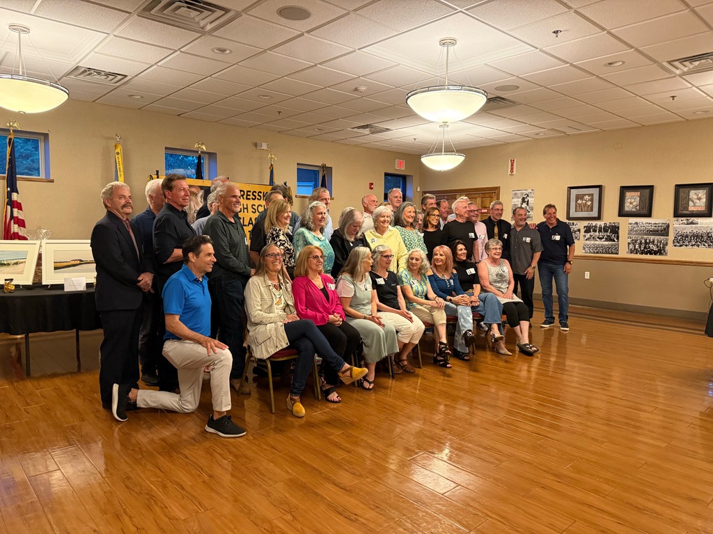 No description provided for: /2025/04-06/0607-chs-1975/photo02.html