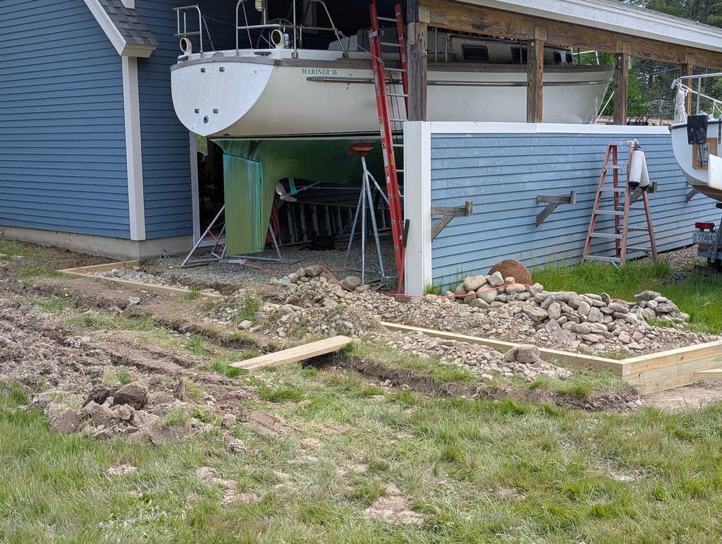 No description provided for: /2025/04-06/0616-retaining-wall/photo02.html