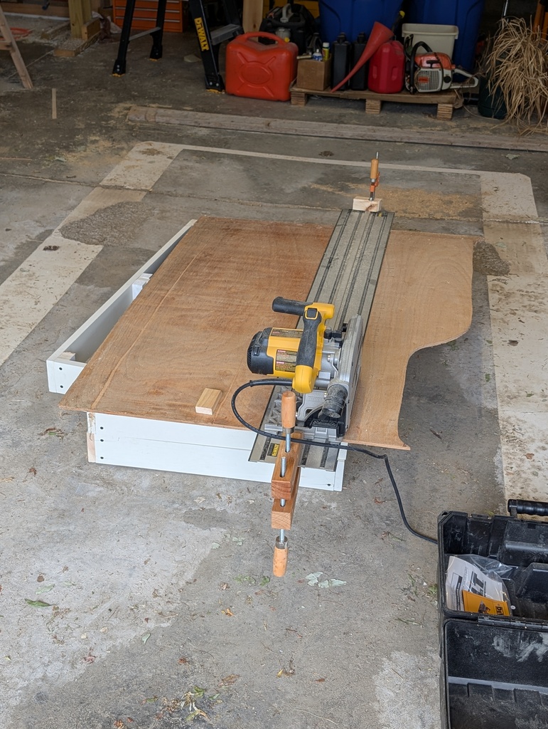 No description provided for: /2025/07-09/0818-peach-boxes/photo01.html