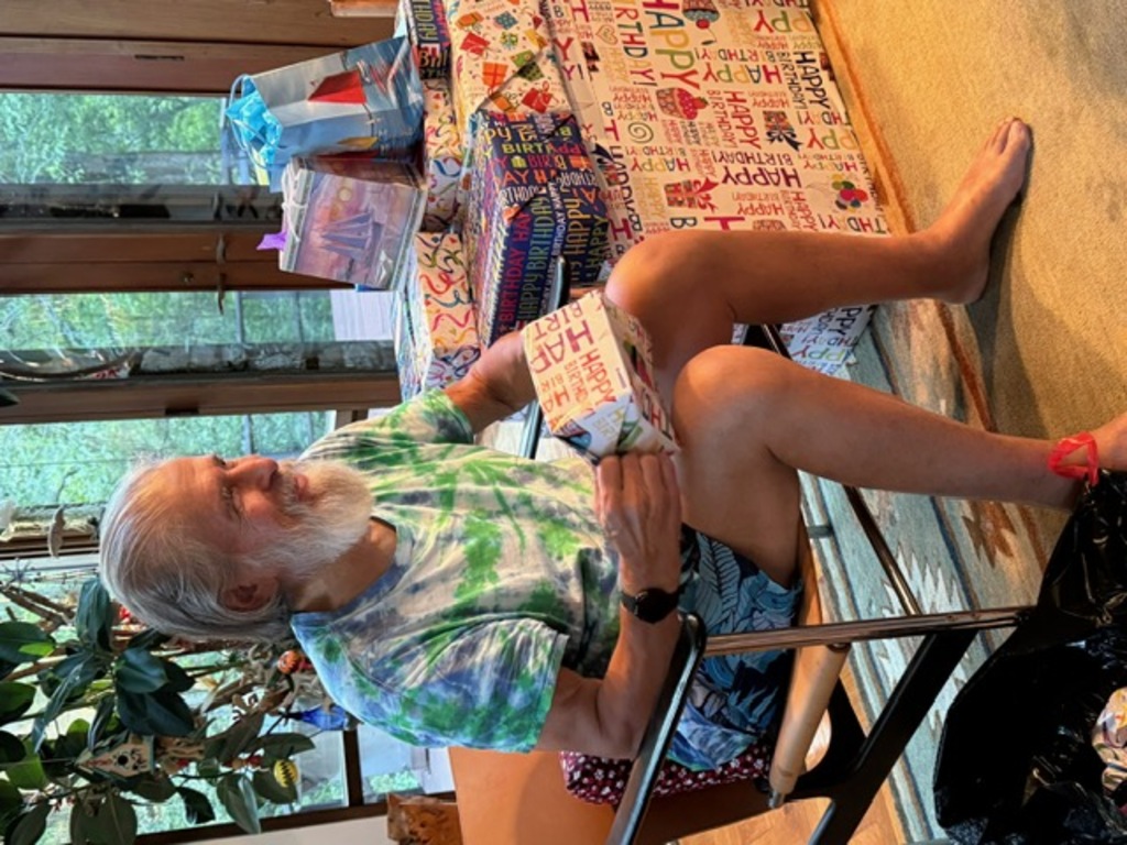 No description provided for: /2025/07-09/0824-bday/photo07.html