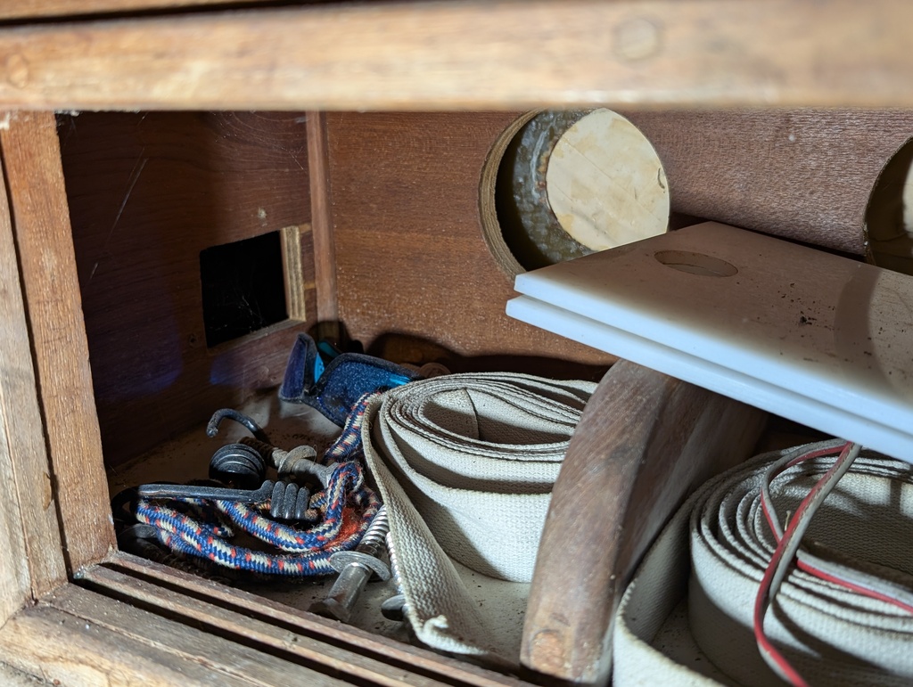 No description provided for: /2025/07-09/0926-boat-spaces/photo04.html