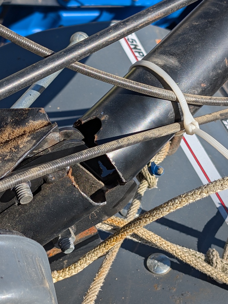 No description provided for: /2025/10-12/1011-rototiller-handle/photo02.html