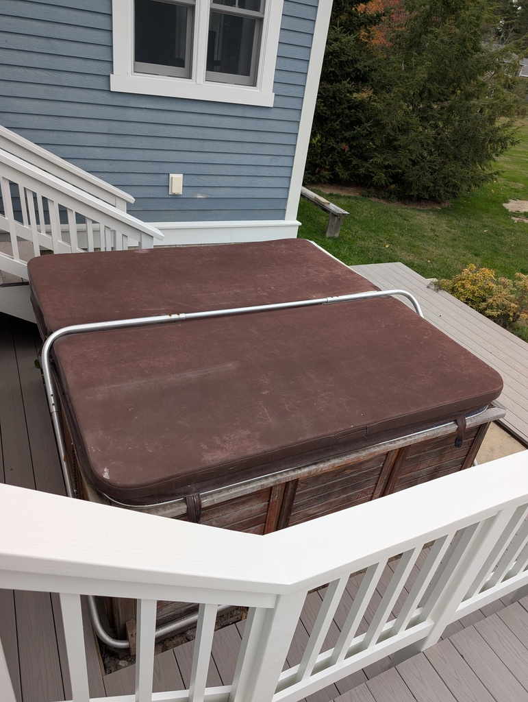 No description provided for: /2025/10-12/1016-hot-tub-access/photo04.html