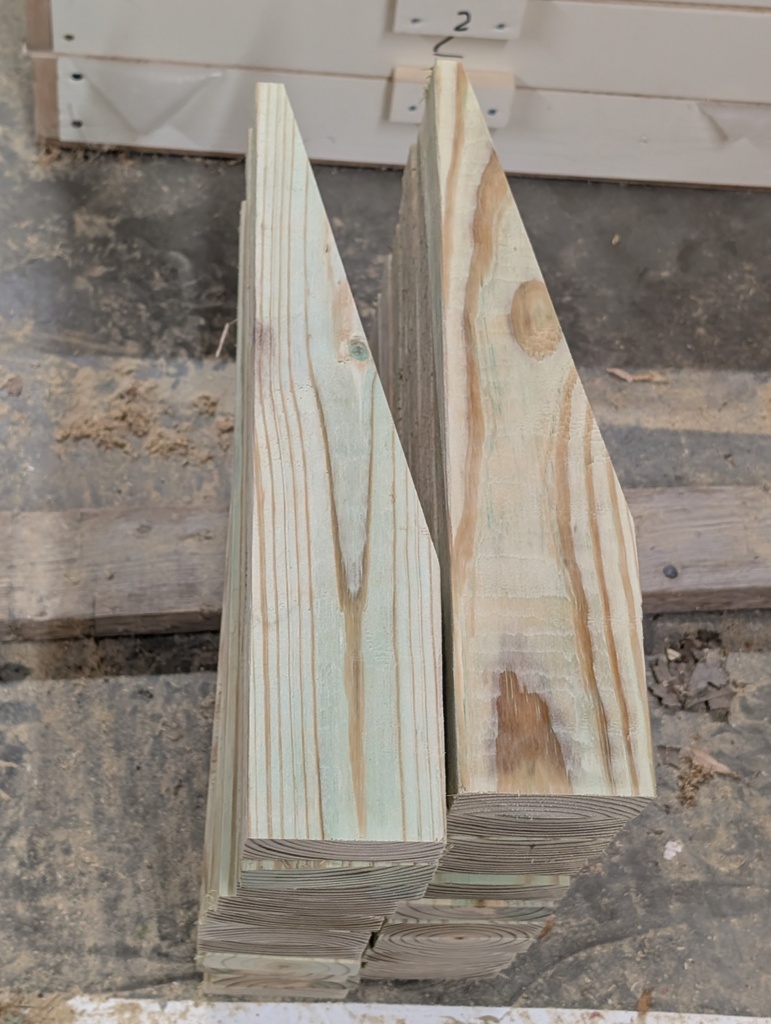 No description provided for: /2025/10-12/1217-tara-xmas-kit/photo04.html