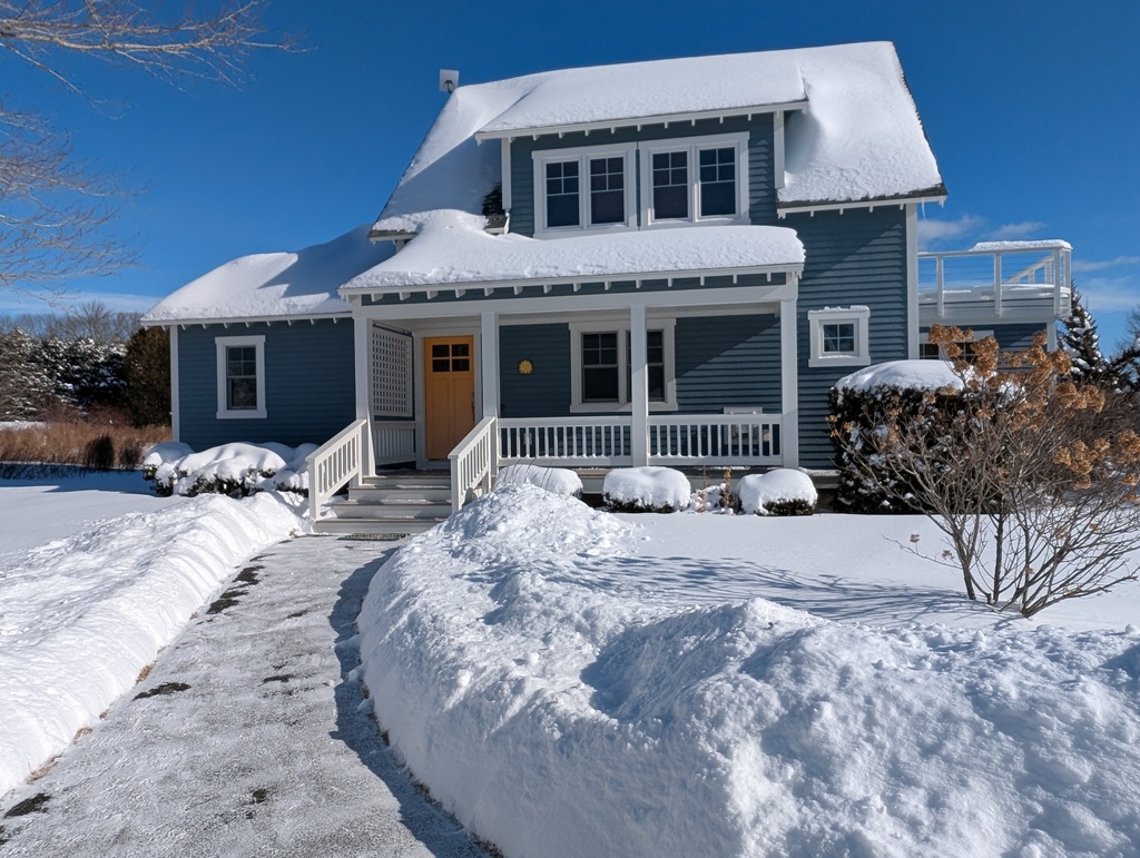 No description provided for: /2026/0127-snow-shoveling/photo09.html