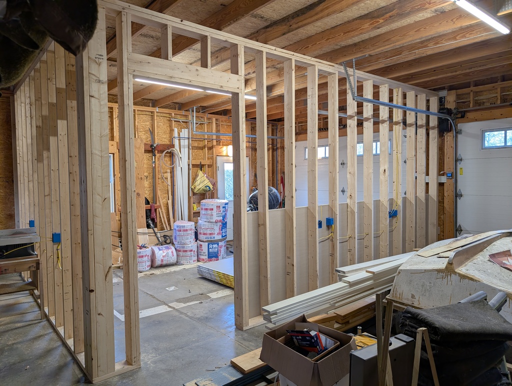 No description provided for: /2026/01-03/0330-garage-walls/photo03.html